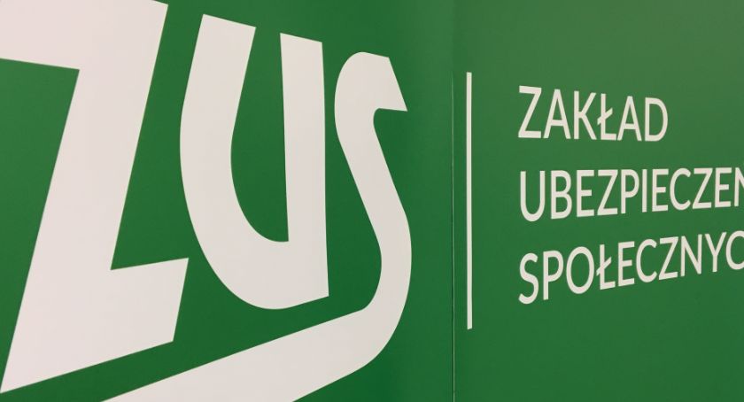 ZUS informuje: Rodzice nadal będą mogli korzystać z dodatkowego zasiłku opiekuńczego