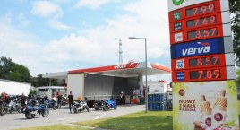 Motocykliści wjechali na stacje Orlen, by wyrazić swój protest przeciwko rosnącym cenom paliw [WIDEO, FOTO]