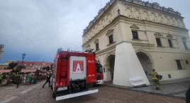 Chwile grozy na Jarmarku na jarosławskim Rynku podczas burzy
