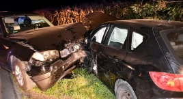 Cztery osoby ucierpiały w zderzeniu mazdy z bmw w Łazach w gminie Radymno