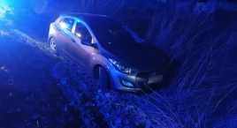 Pijany 38-latek wjechał do rowu w Widnej Górze