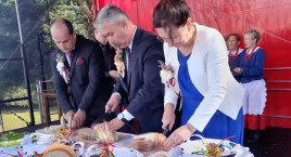 Dziękowali rolnikom za ich pracę. Dożynki gminy Pawłosiów w Wierzbnej (ZDJĘCIA, WIDEO) 