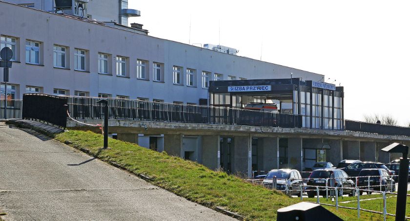 W łomżyńskim szpitalu zmarł mężczyzna zakażony koronawirusem