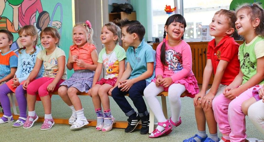ZUS: Dodatkowy zasiłek opiekuńczy na kolejne trzy tygodnie