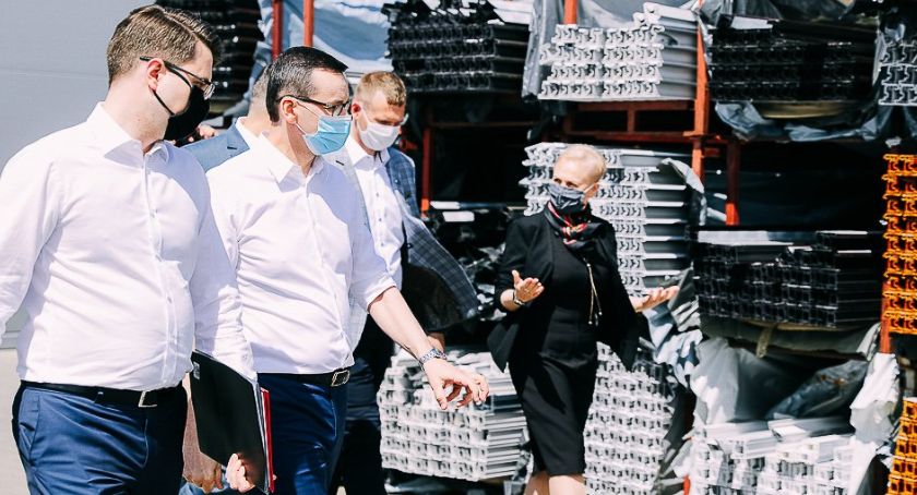 Premier Morawiecki odwiedził zambrowski Monolit [VIDEO i FOTO]