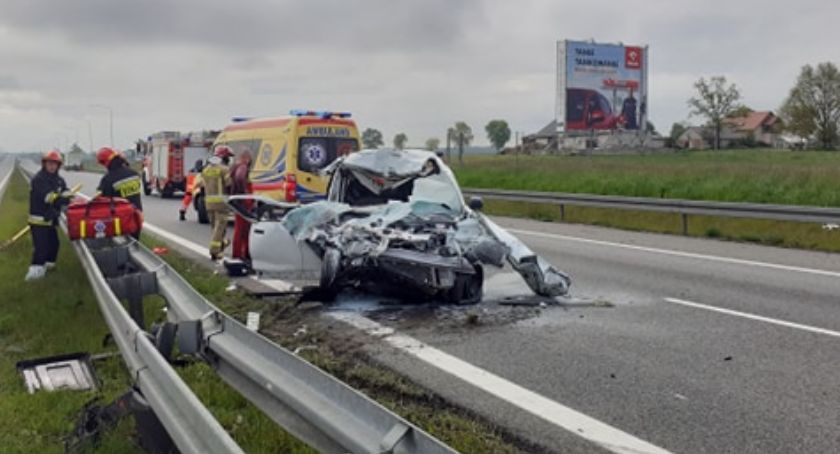 Obwodnica Zambrowa była zablokowana po wypadku. Na S8 lądował śmigłowiec LPR [FOTO]