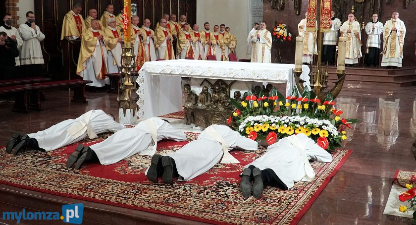 Święcenia kapłańskie w diecezji łomżyńskiej. Mamy czterech nowych księży [VIDEO i FOTO]