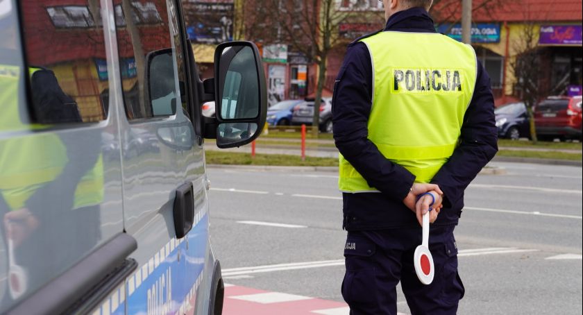 Miał blisko 2 promile i jechał motorowerem. Łomżyńscy policjanci kontrolują jednoślady