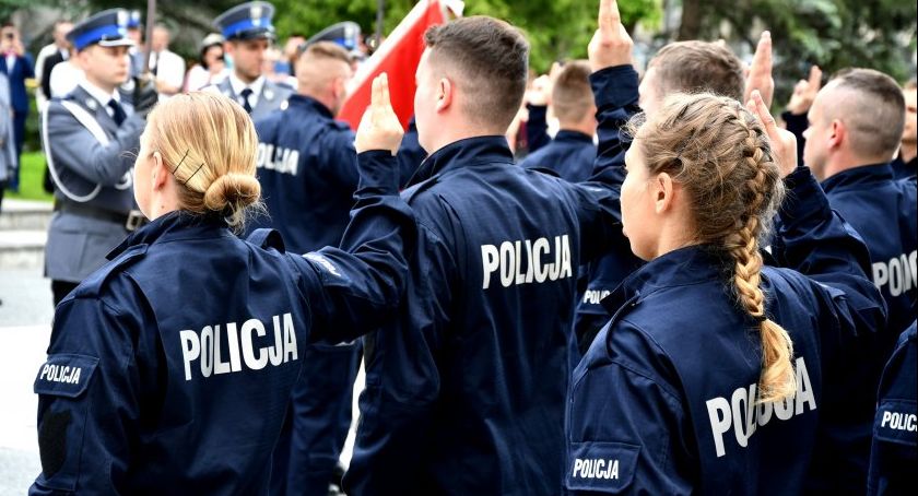 Policja rusza z doborem do służby