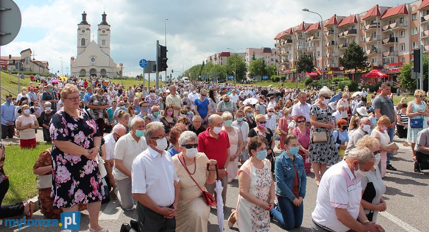 Boże Ciało 2020. Procesja w parafii Krzyża Świętego [FOTO]