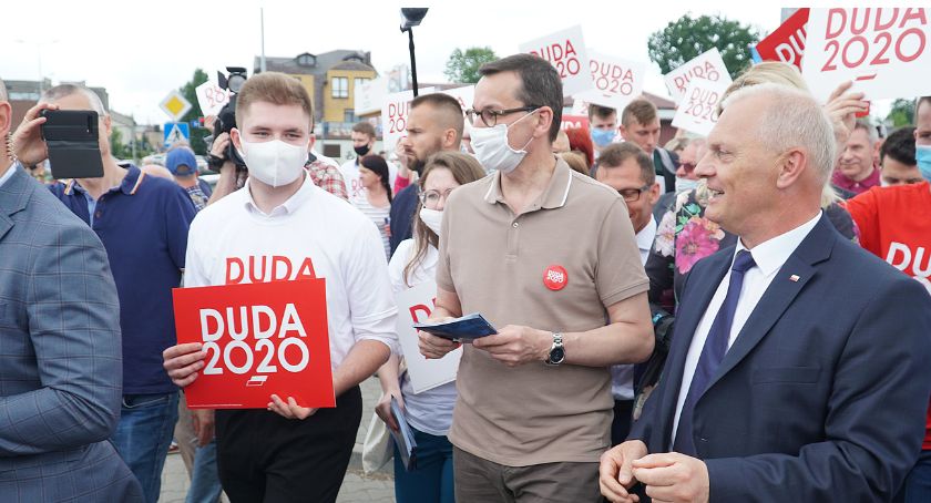 Szybka wizyta premiera Morawickiego w Łomży [VIDEO i FOTO]