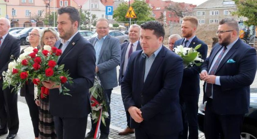 Władze na kwarantannie? Będą badania