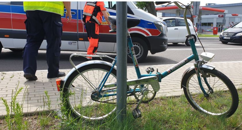 Potrącenie rowerzystki na Szosie Zambrowskiej. Kierujący był poszukiwany przez policję [FOTO]