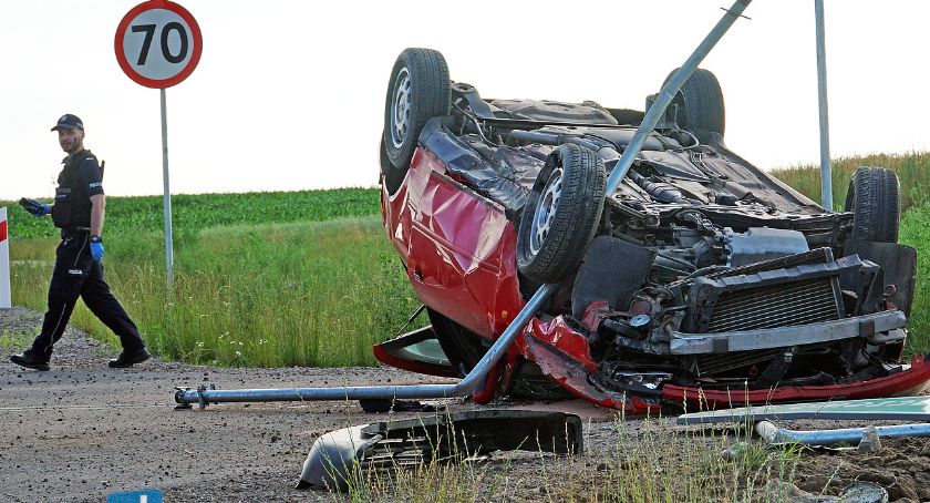 Pijany i bez uprawnień! Wypadek na obwodnicy Kupisk [FOTO]