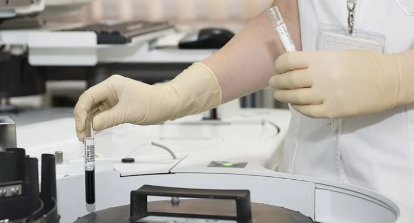 Dwa nowe zakażenia i jeden zgon w Podlaskiem