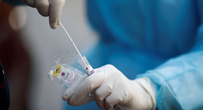 Koronawirus w Podlaskiem. Dwa nowe przypadki i jeden zgon