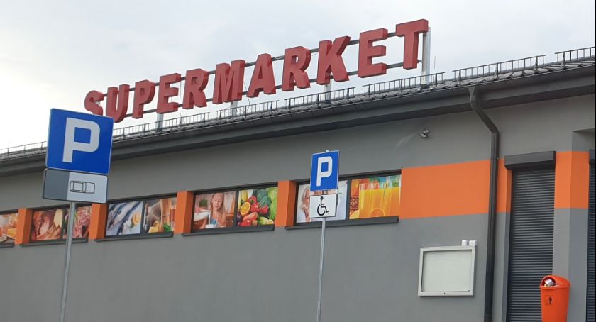 Nowe supermarkety w Łomży i Piątnicy