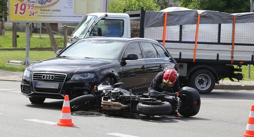 25-latka nie ustąpiła pierwszeństwa motocykliście. Kolizja z udziałem mieszkańca naszego powiatu