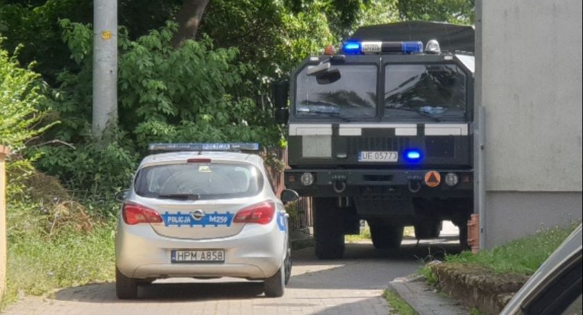 Łomża. Podczas prac ziemnych odnaleziono niewybuch! Konieczna była ewakuacja mieszkańców [FOTO][AKTUALIZACJA]