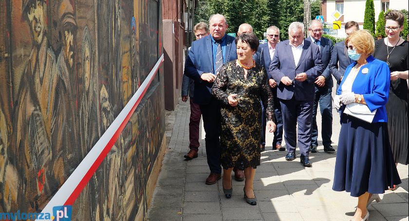 Jedwabne. Mural przypomni mieszkańcom o wywózkach na Sybir [VIDEO i FOTO]