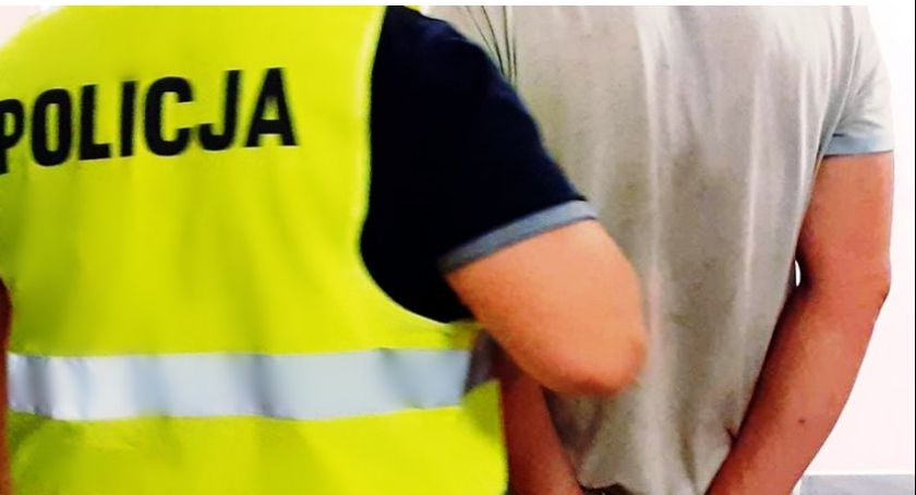 Łomża. Interwencja zakończona ujawnieniem narkotyków. Zatrzymani dwaj mężczyźni