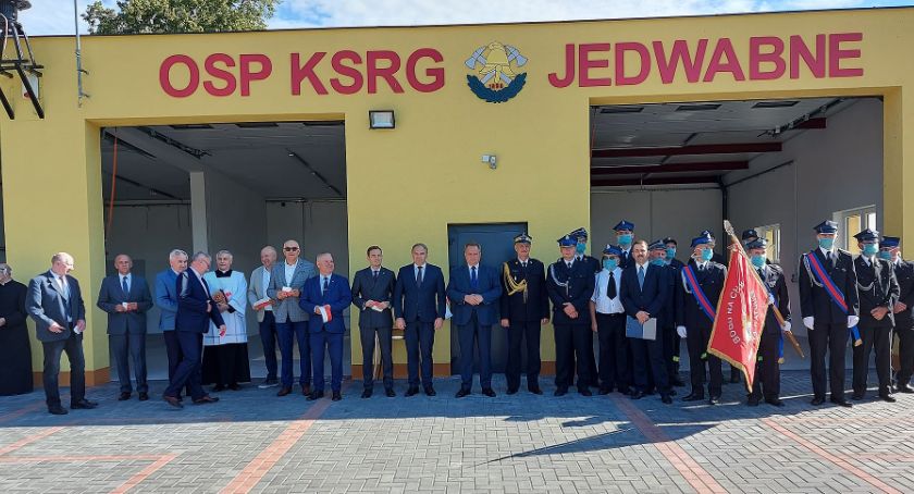 Strażacy z Jedwabnego już w nowej remizie [VIDEO]