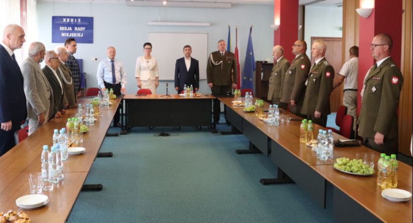 Władze miasta i powiatu spotkały się z przedstawicielami wojska i kombatantami [FOTO]