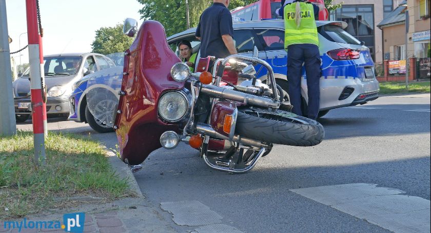 Motocyklista w szpitalu po zderzeniu na Legionów [FOTO]