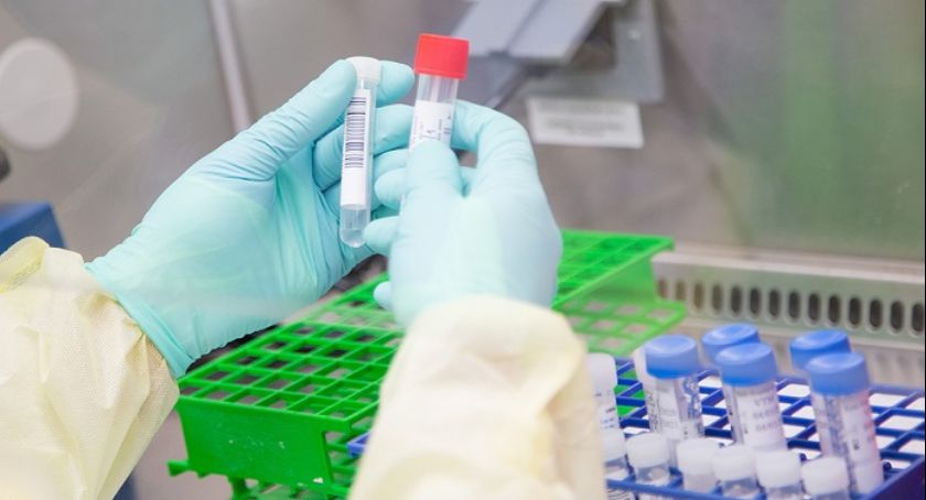 Starszy mężczyzna hospitalizowany w łomżyńskim szpitalu