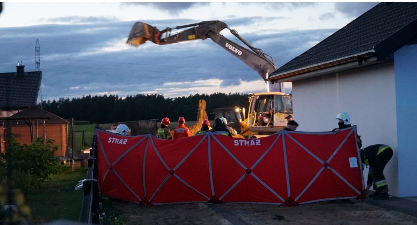 Tragedia w Rydzewie! Mężczyzna kopał studnię, został zasypany [VIDEO i FOTO]