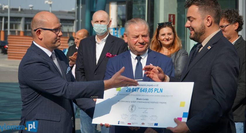 Marszałek poddał się samoizolacji. Miał kontakt z osobą zakażoną koronawirusem