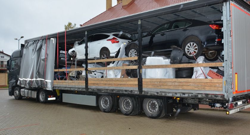Wiózł kradzione części do dwóch BMW [FOTO]