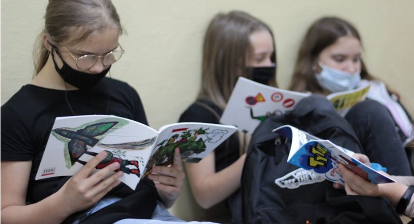 Przerwa na czytanie w Szkole Podstawowej Nr 1 w Łomży [FOTO]