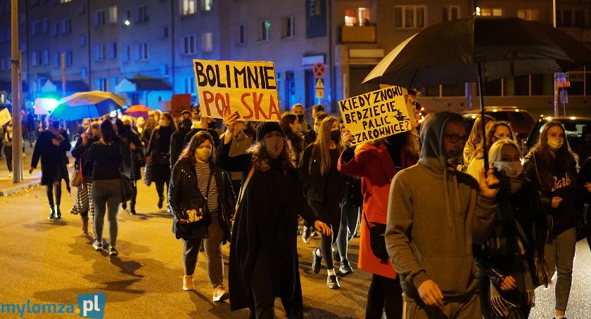 Kobiety wyszły na ulice! Dosłownie! [VIDEO i FOTO]