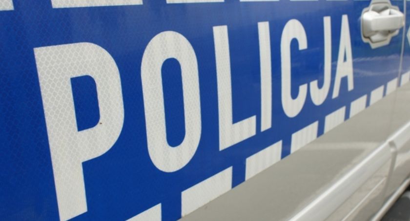 68-latka odpowie za oszustwo. Zamieniała metki w sklepach