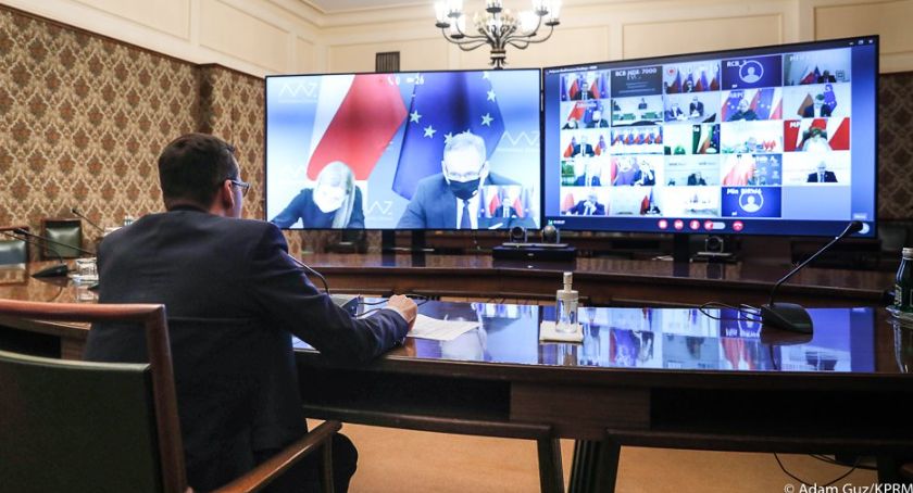 Poznamy nowe decyzje ws. dalszych etapów walki z COVID-19