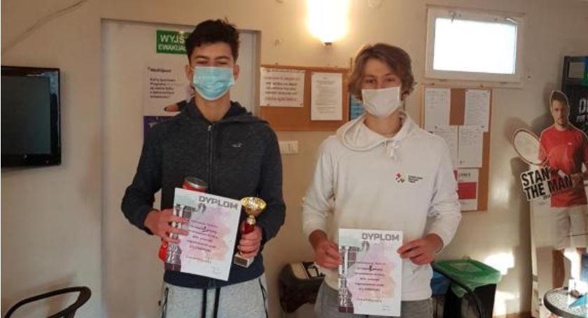Wiktor Kosowski pierwszy w turnieju juniorów w Warszawie