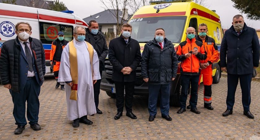 Filia łomżyńskiej WSPR otrzymała ambulans [FOTO]