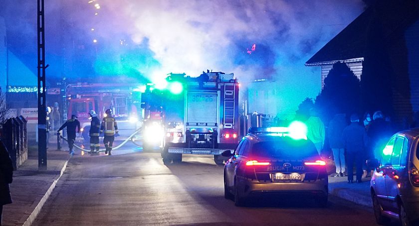 Nocny pożar w Wiźnie. Płonął dom jednorodziny [FOTO]