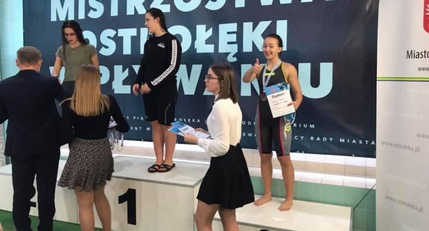 Łomżyńscy pływacy zdobyli 10 medali [FOTO]