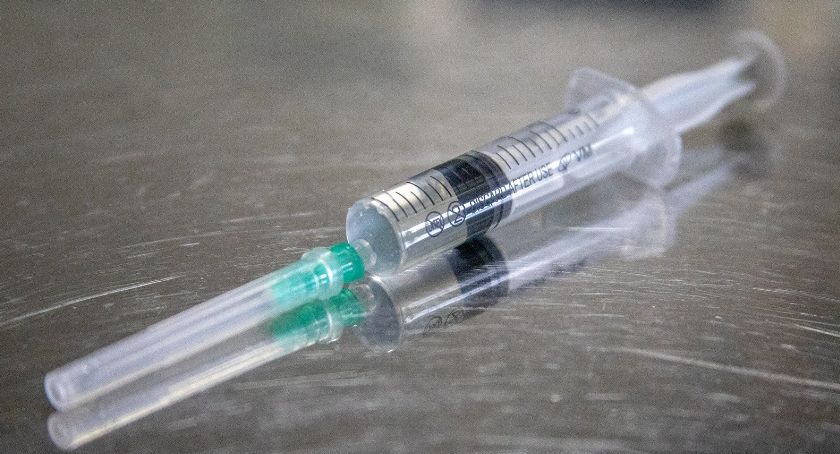 Szczepienia przeciw COVID-19. Będą odszkodowania za ewentualne skutki uboczne