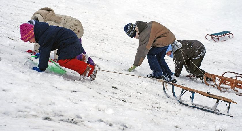 Dzieci będą mogły wychodzić na dwór! Poluzowanie obostrzeń na początku ferii 