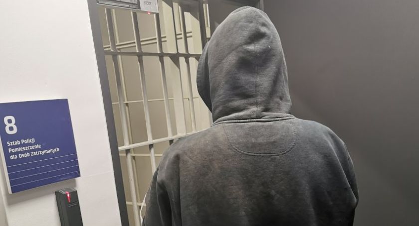 Wpadli z narkotykami podczas kontroli. W samochodzie była też amunicja