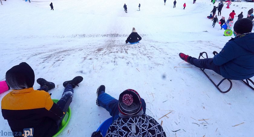 Saneczkowy challenge na górkach w Łomży [VIDEO i FOTO]