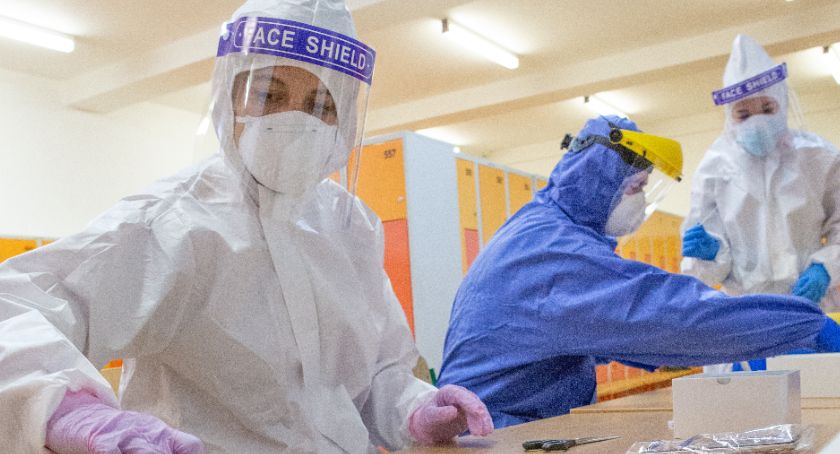 Przyrost zakażeń. Kilkadziesiąt nowych przypadków koronawirusa i jeden zgon w Łomży