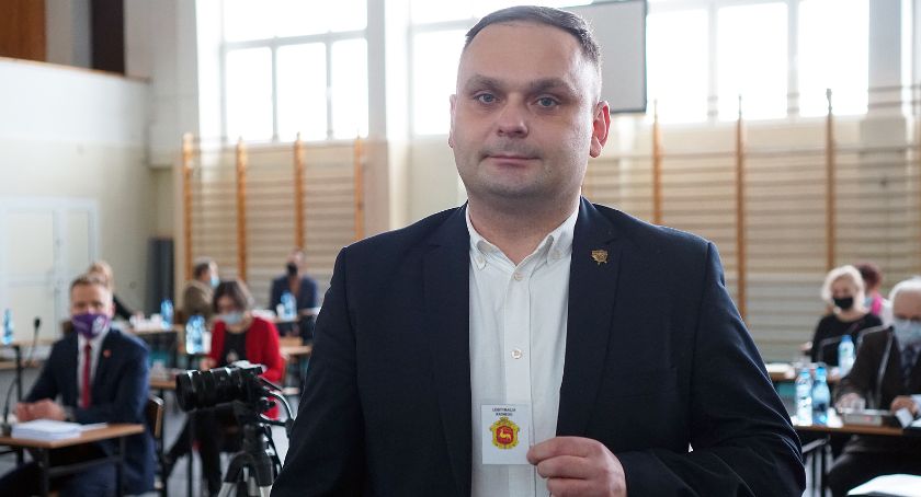 Zmiany w Radzie Miejskiej Łomży. Kim jest nowy radny? [VIDEO i FOTO]