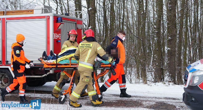 Nie tylko śnieg i lód przyczyną wypadków. Pijany rozbił się w Nagórkach [FOTO]