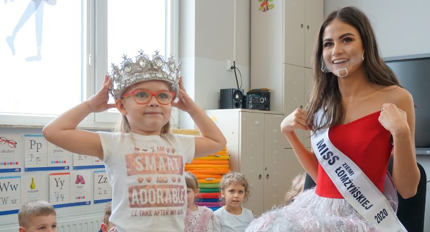 Piękna Miss Wiktoria Ciochanowska spotkała się z przedszkolakami [VIDEO i FOTO]
