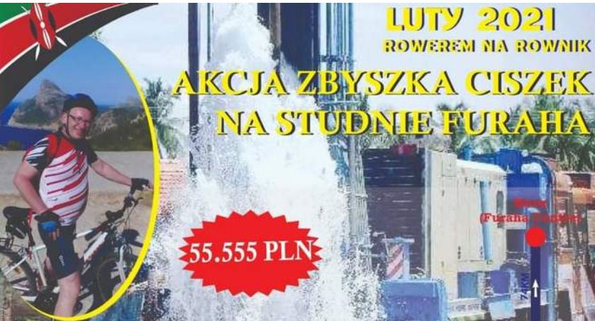 W Kenii, na rowerach, z łomżyńską flagą