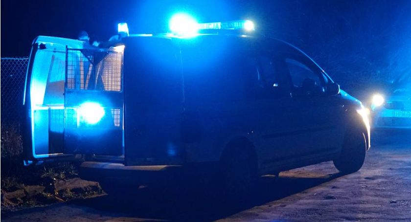 Głos w głowie kazał mu ukraść samochód! Mieszkaniec Łomży odpowie za kilka przestępstw